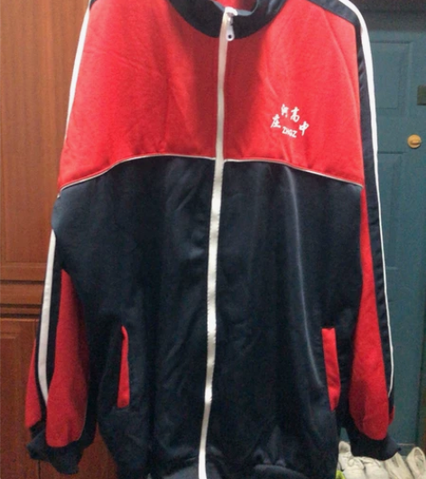 庄河高中校服，两件上衣，两条裤子175 感...