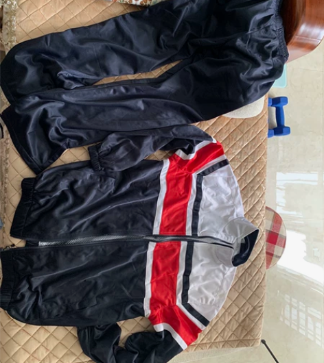 滑料 校服 由内网 9成新 165-170...