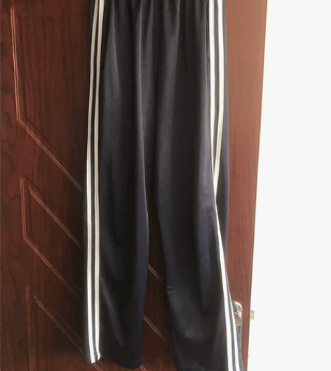女款金光绒校服裤子一条，超薄透气光滑细腻，...