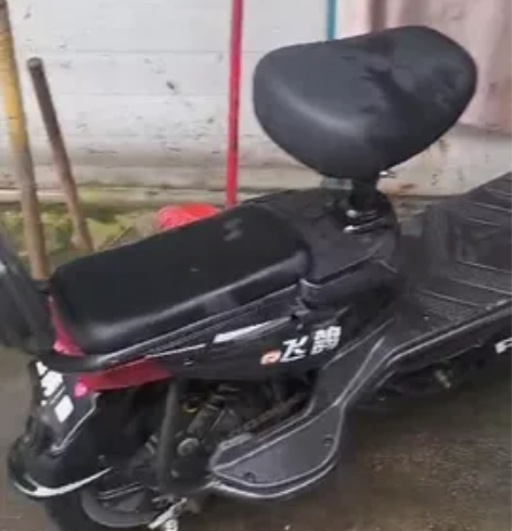 飞鸽电动车最高35码，电池48V20a四个...