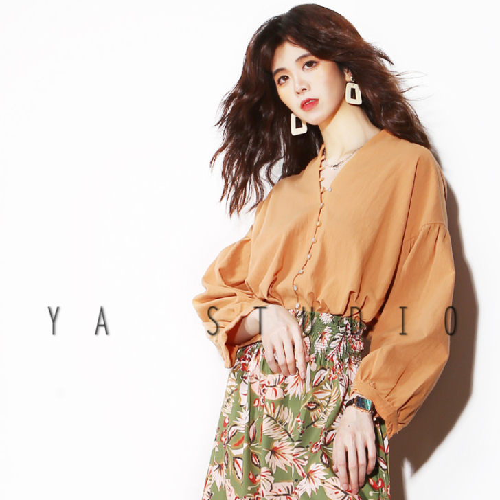 A17素色复古做旧棉麻质感透气灯笼袖竖排扣...