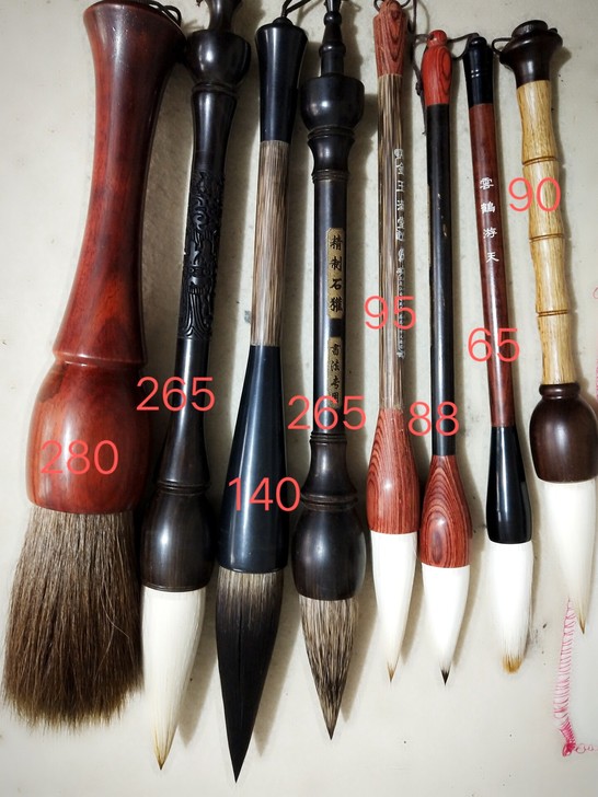 大毛笔 斗笔 兼毫大书法笔 文房四宝...