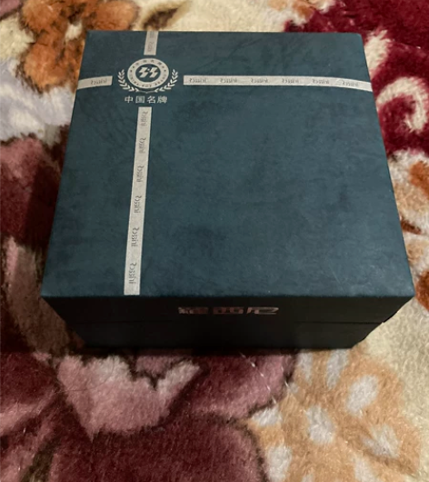 罗西尼手表 型号什么的也不记得了，买了很久...