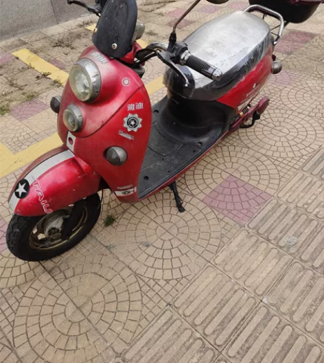 二手自用电动车,雅迪绿牌电动车,5个电池,...