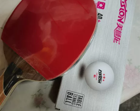 乒乓球拍，乒乓球 感兴趣的话点“我想要”和...
