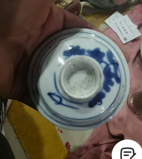 青花盖 这是一个晚清时期的青花盖，它品相如...