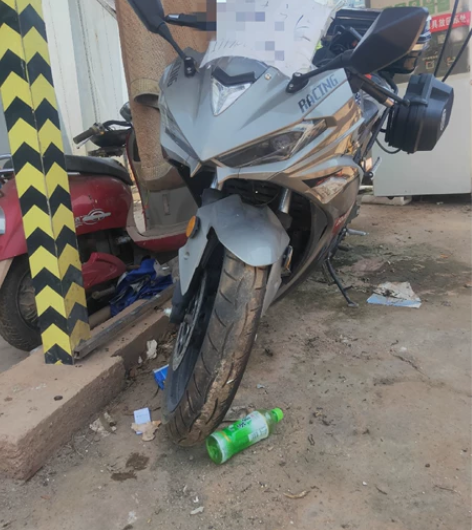 摩托车2021年5月入户。现急转。保险年检...
