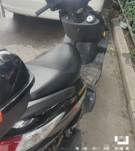 想换大点的，刚上完牌保险同步，原价5500...