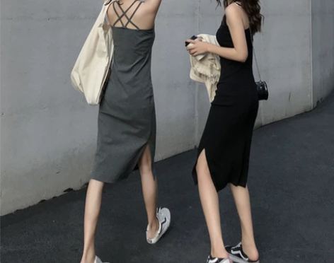 中长款吊带连衣裙外穿夏季2022新款女装气...