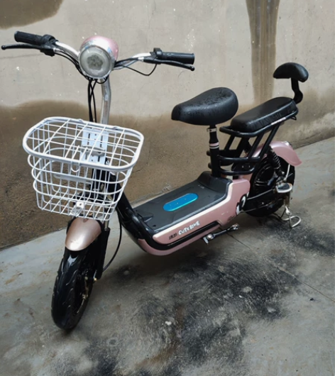 出售八成新捷畅女士电动车 成色看图，真空胎...