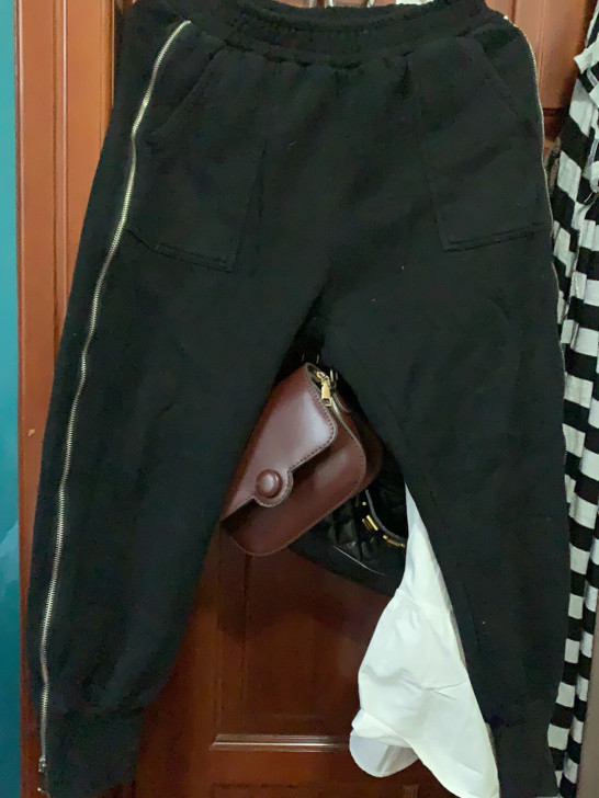 加绒的，109买的，穿过两次，穿着大，40...