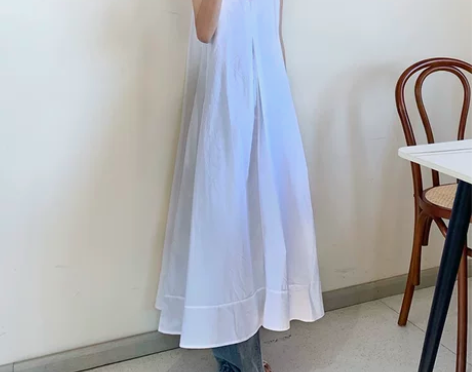韩国ins夏季法式低V领鬼马系少女大摆裙露...