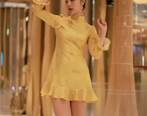 小雏菊 蝴蝶结立领喇叭袖旗袍修身显瘦年轻款...
