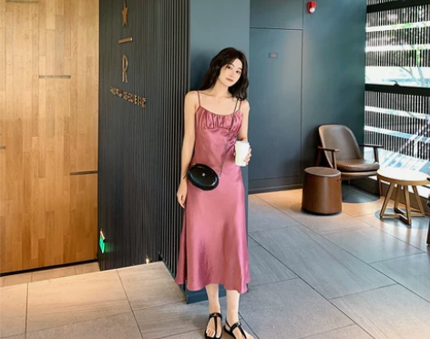 MALI 高克重醋酸~法式性感吊带连衣裙...