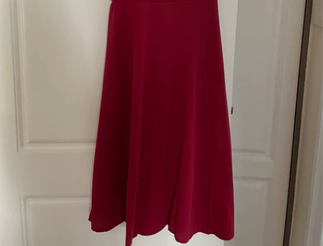 全新酒红色度假风小性感吊带裙，西装面料，后...