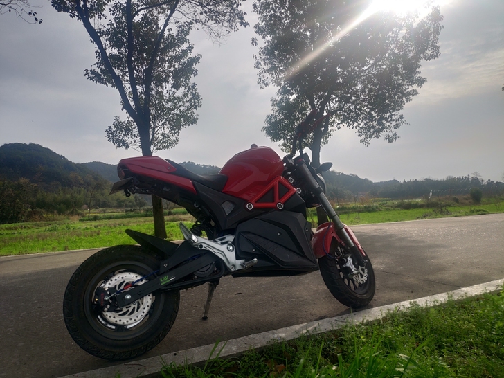 配置，拦德72470，72v50a三元锂电...