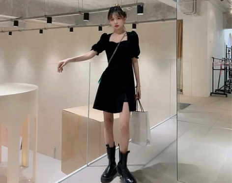 2020夏季新款黑色连衣裙显瘦收腰方领气质...