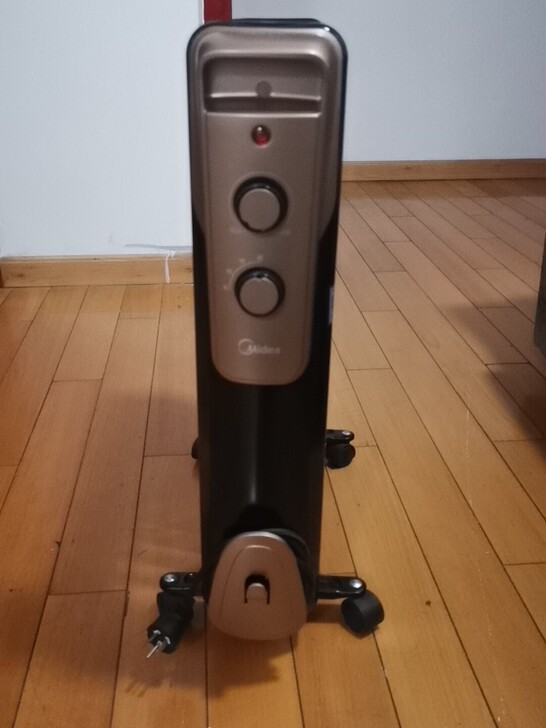 美的（Midea）电暖器，11片，九成新，...