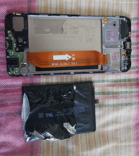 荣耀v10配件（黑色），碎屏、主板和破皮电...