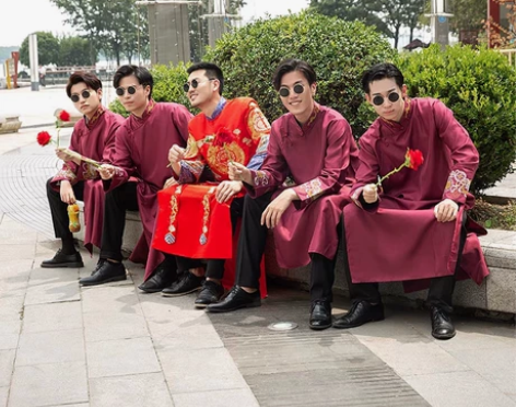 可出可换科幻 伴郎服一件 6xl