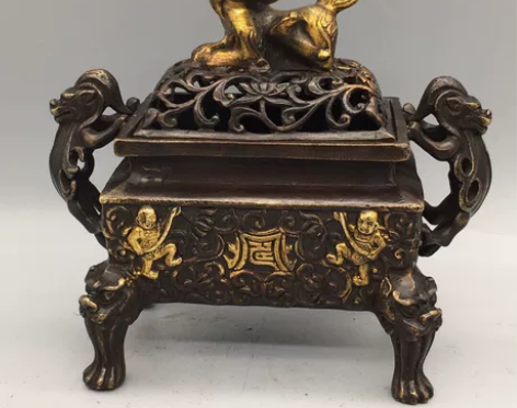 古玩铜器收藏，纯铜狮盖方熏香炉，工艺精湛 ...