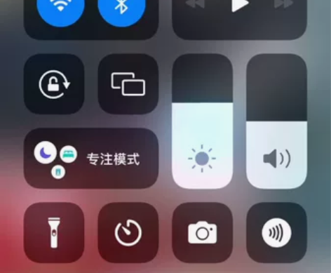 2017年10月购买的 IPhone 8 ...