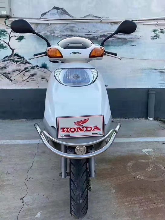 二手摩托车踏板车五羊本田小公主100cc，...