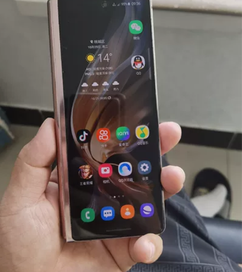 三星fold2，12+256配置，全网通5...