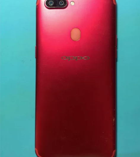 oppo r11st 内爆 开机正常 换个...