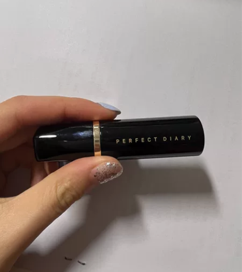 完美日记口红小黑钻116 感兴趣的话点“我...