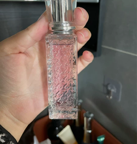 迪奥香水滚珠用过一两次 感兴趣的话点“我想...