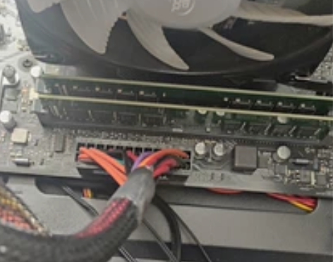 因更新电脑，出售个人用2019年配的台式机...