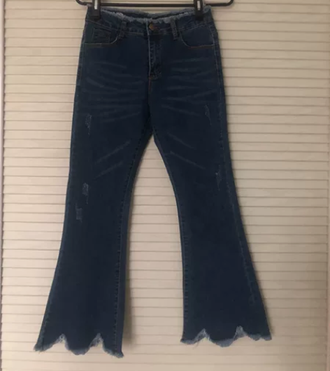 牛仔裤 几乎全新 实物拍摄 没有任何瑕疵和...