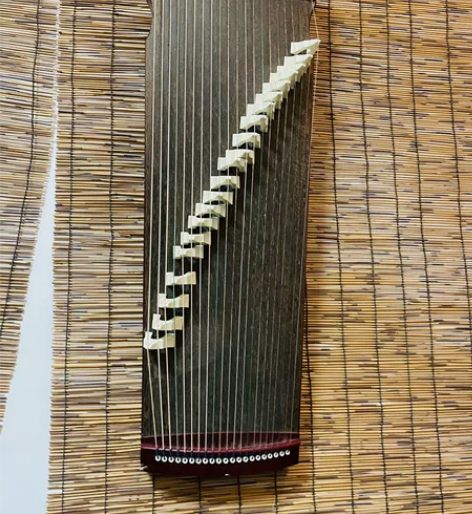 85公分小筝，八九成新，音质不错，全国古筝...
