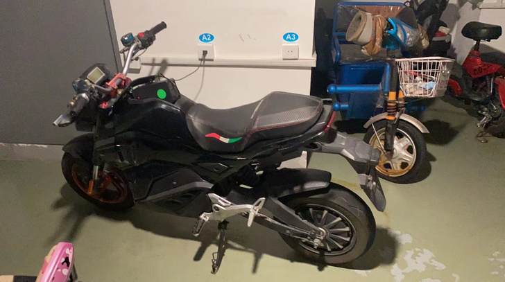 怪兽 72 2000w 很新