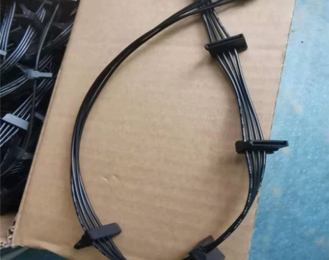 大4pinIDE转5SATA 电源线  一...