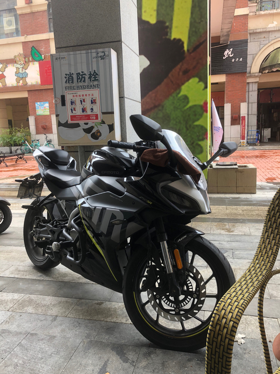 春风250sr高配出租,请私聊我,谢谢不用...