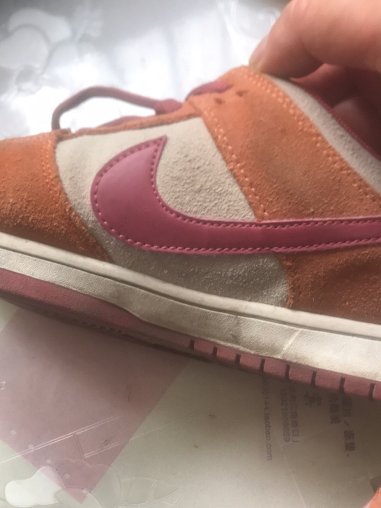 耐克翻毛运动鞋43码，无磨损。