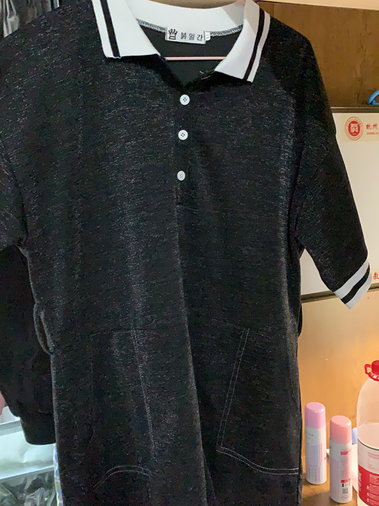 连体裤 有根带子可以绑在腰上 显瘦 没拍进去