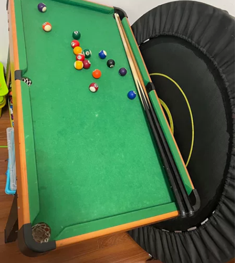 儿童台球案子 需要的提走 球齐全 感兴趣的...