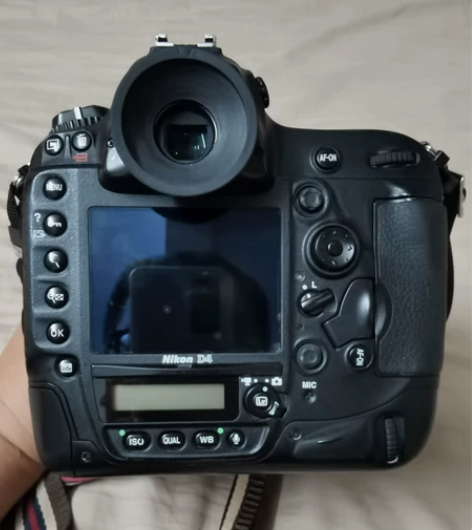 尼康D4单反相机和85mm/f1.4D镜头...