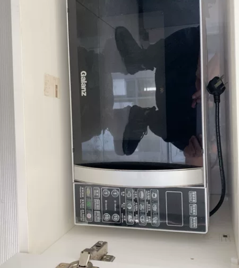 格兰仕微波炉，光波炉。可杀菌，家里有烤箱了...