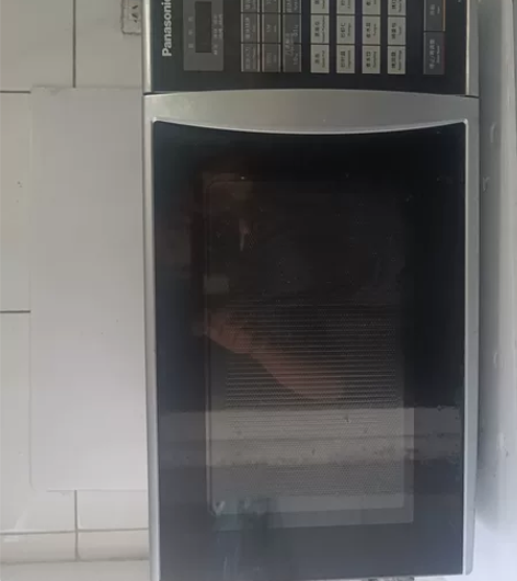 松下微波炉，成色不错，内胆干净，支持苏州自...