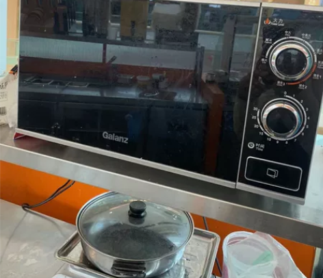 微波炉/光波炉两个 功能完好无维修。 95...