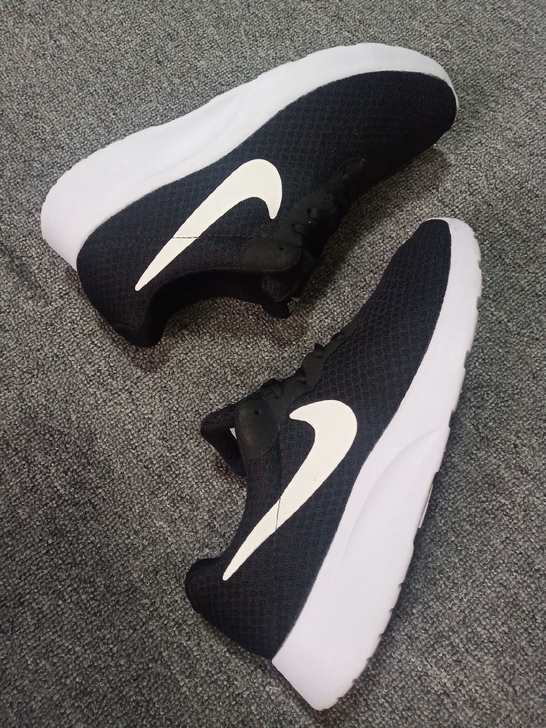 42码耐克超轻跑步运动鞋