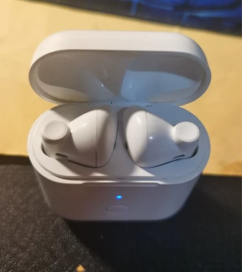 QCY 蓝牙耳机t8，声音左边偏小声，续航...