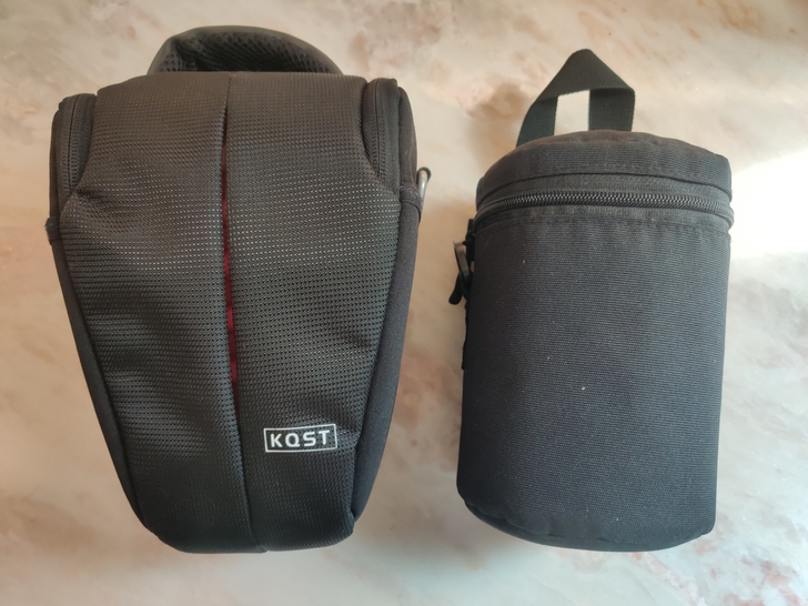 相机三角包、镜头包。买来没用。 3件68元...