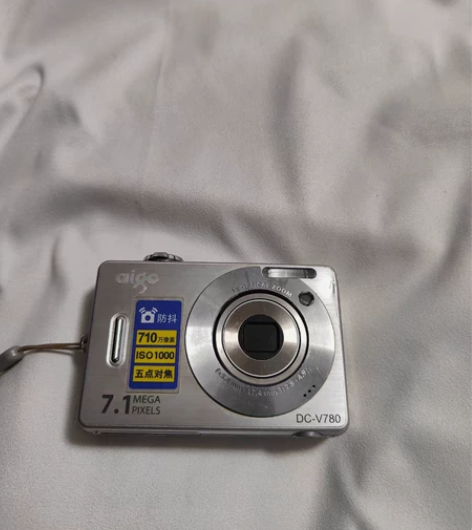 爱国者v780，710万像素，3倍变焦，全...