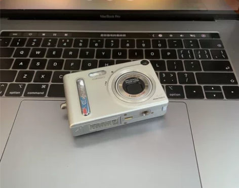 卡西欧z3 成色不错 箱说齐全 320w像...