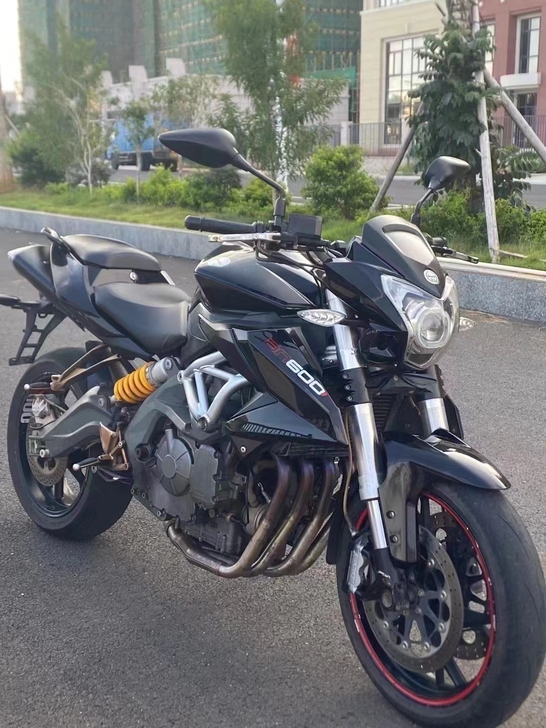 出一台自用15年bn600,成色看图,发动...